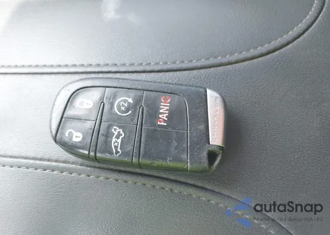 2011 Chrysler 300 Limited z USA, uszkodzony, nr VIN 2C3CA5CG7BH564621